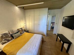 Postel nebo postele na pokoji v ubytování Gal House
