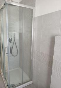 A bathroom at MARE CALMO appartamento con parcheggio