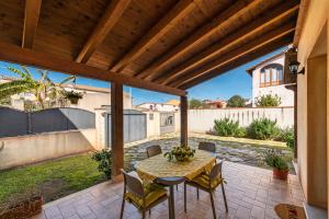 A balcony or terrace at Girasole