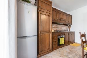 A kitchen or kitchenette at Girasole