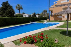 Bazén v ubytovaní Menorca Duplex Javea Montanar II by Rock Rentals alebo v jeho blízkosti