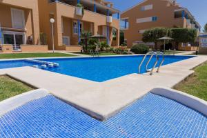 Bazén v ubytovaní Menorca Duplex Javea Montanar II by Rock Rentals alebo v jeho blízkosti
