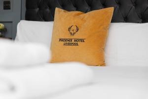 Postel nebo postele na pokoji v ubytování Phoenix Hotel Liverpool