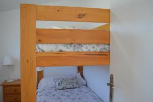 A bed or beds in a room at Casa Mar i Sol