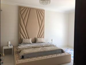 Amwaj IslandPrivate pool with Beachfront access Villa的相册照片