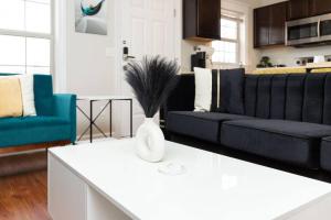 Afbeelding uit fotogalerij van Your Cozy One Bedroom Midtown in Detroit