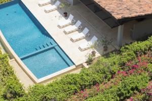 Piscina di Roble Sabana 404 Luxury Apartment Adults Only - Reserva Conchal o nelle vicinanze