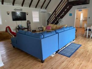 Posezení v ubytování Cottage by the bay, sleeps 8 near Rehoboth beach