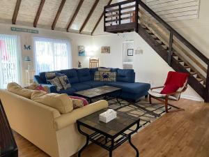 Posezení v ubytování Cottage by the bay, sleeps 8 near Rehoboth beach