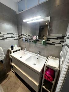 Kúpeľňa v ubytovaní Appartement F5 maison de maitre