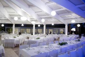 Restaurace v ubytování Mec Paestum Hotel + 37 fotografií