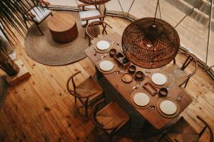 Εστιατόριο ή άλλο μέρος για φαγητό στο Treehouse de Valentine