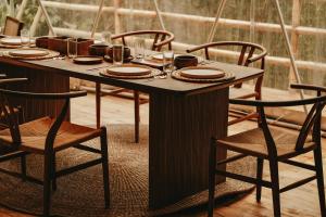 Εστιατόριο ή άλλο μέρος για φαγητό στο Treehouse de Valentine