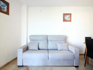 Posedenie v ubytovaní Apartamento en Roses: Primera Línea de Mar, Piscina, Aire Acondicionado, Parking - ES-228-87