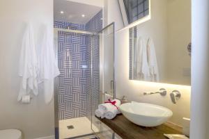 Bilik mandi di Sea & Sun Guest House +14 gambar