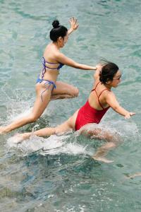 Ospiti di Exclusive Cliff House with Pool and Beach Access