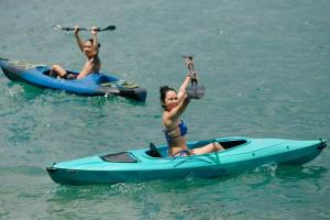 Ospiti di Exclusive Cliff House with Pool and Beach Access