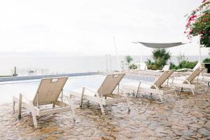 Piscina di Exclusive Cliff House with Pool and Beach Access o nelle vicinanze