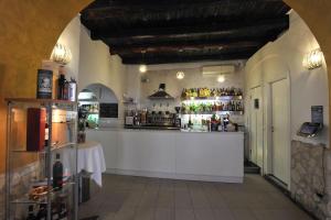Lounge alebo bar v ubytovaní Albergo Del Centro Storico + 37 fotografií