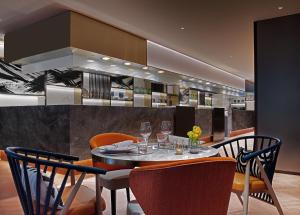 Ресторан / й інші заклади харчування у Prince Hotel, Marco Polo