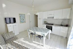 Gallery image of Colombo apartment, fronte spiaggia in San Vincenzo