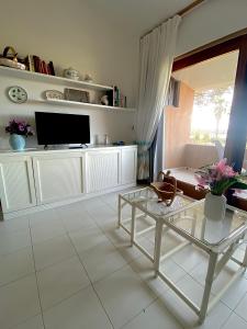 A cozinha ou cozinha compacta de Residence Porto Coda Cavallo