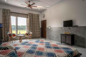 Foto dalla galleria di Luxury Farmhouse Stay, Pure Vegetarian- Santushti Farm, NCR a Tibri