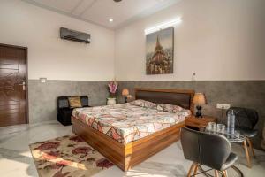 Foto dalla galleria di Luxury Farmhouse Stay, Pure Vegetarian- Santushti Farm, NCR a Tibri