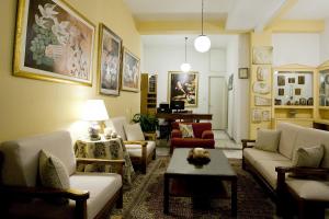 A seating area at Kouros Hotel
