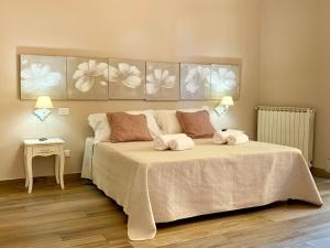 Postel nebo postele na pokoji v ubytování CERNAIA ROOM