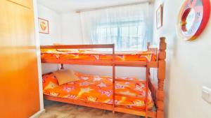 Posteľ alebo postele v izbe v ubytovaní VACAY Villa Mateua, a paso de playa, en Costa Brava, L'Escala!