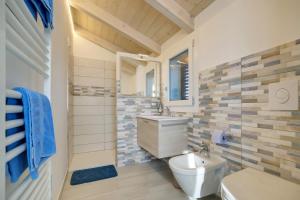 Koupelna v ubytování Baita Marina - Tramontana 30m mare + 21 fotografií