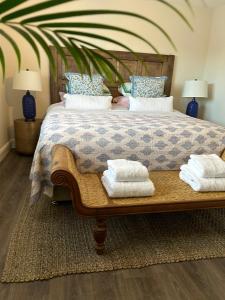 Ένα ή περισσότερα κρεβάτια σε δωμάτιο στο The Pelican Room-converted Cart Lodge near airport