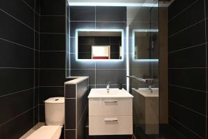 Kúpeľňa v ubytovaní Studio Moderne à Tours