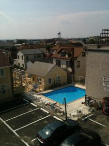 Bazén v ubytování Glendale Motel nebo v jeho okolí