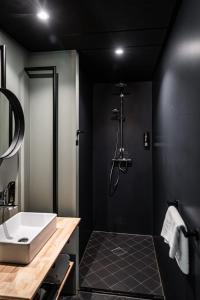 Een badkamer bij Hotel Valkenburg by Mercure