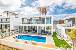 Bazén v ubytování Villa Olivine Pearl 6 nebo v jeho okolí