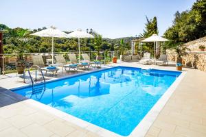 Afbeelding uit fotogalerij van Villa Alexandra Karvouno Villas in Sivota