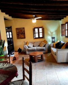 Posezení v ubytování Cortijo Los Montes with private pool
