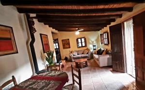 Posezení v ubytování Cortijo Los Montes with private pool
