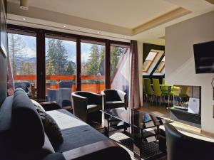 Posedenie v ubytovaní ZAKOapartamenty BUTOROWY RESIDENCE
