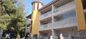 Fotografia z galérie ubytovania Lomas de Cabo Roig Top floor apartment with Sea View Airport Collection included T&C v destinácii Orihuela