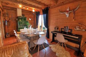 Fotografie z fotogalerie ubytování Le Chalet du Hohwald- Piscine Intérieure chauffée - Proche Champ du Feu v destinaci Le Hohwald