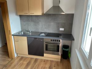 Kuchyň nebo kuchyňský kout v ubytování Ferienwohnung bei Bad Ems im Lahntal