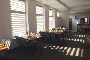 Posedenie v ubytovaní Motel Subaru