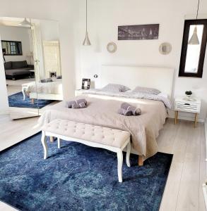 Ένα ή περισσότερα κρεβάτια σε δωμάτιο στο Villa Imola in Old City