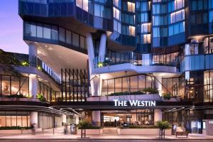 eine Ausstellung des Hotels Westtin Melbourne in der Unterkunft The Westin Brisbane in Brisbane