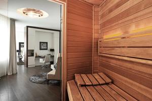 Roomers Berlin Steinplatz, Autograph Collection的休息区