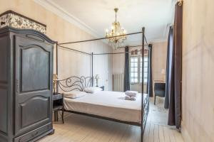 Posteľ alebo postele v izbe v ubytovaní Villa Proust - Welkeys