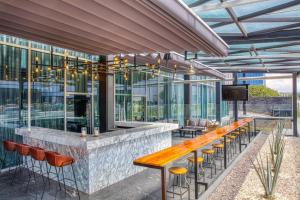 Restaurace v ubytování AC Hotel Queretaro Antea